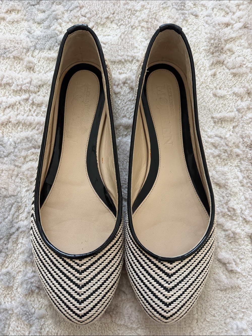 Alexander McQueen Black & Cream Woven Pointed-Toe Flats